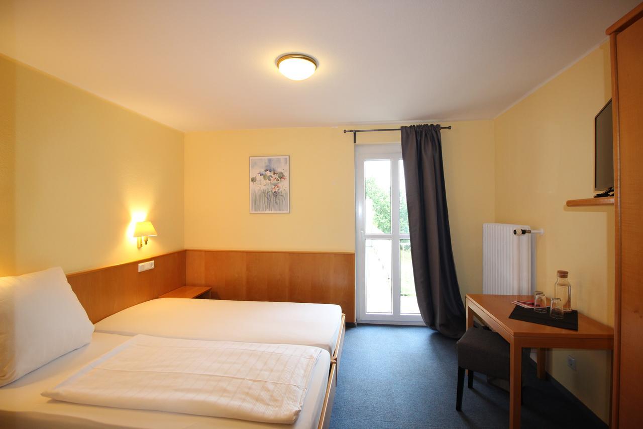 Hotel Berghof Albersweiler Εξωτερικό φωτογραφία