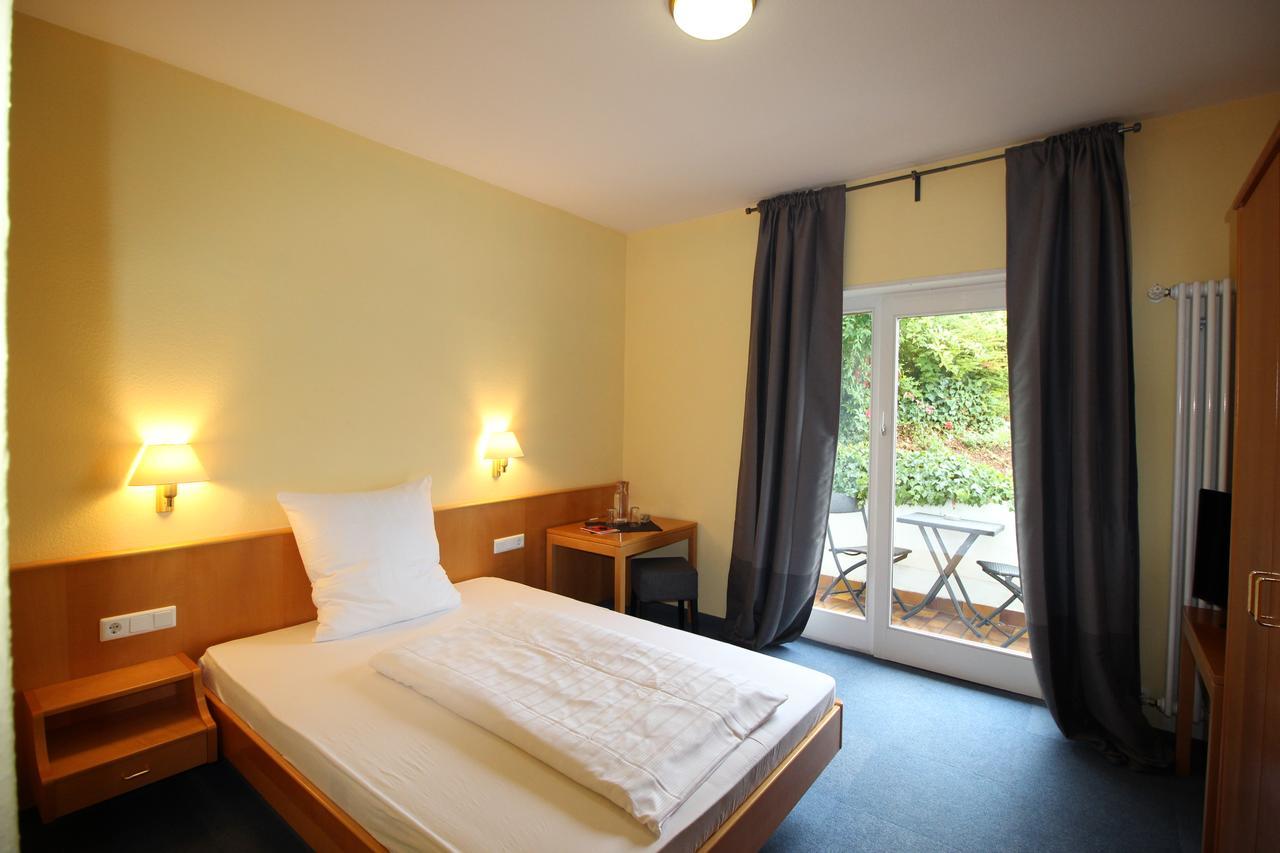 Hotel Berghof Albersweiler Εξωτερικό φωτογραφία